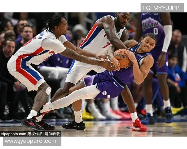 半场结束步行者VS活塞 比分46-62活塞领先