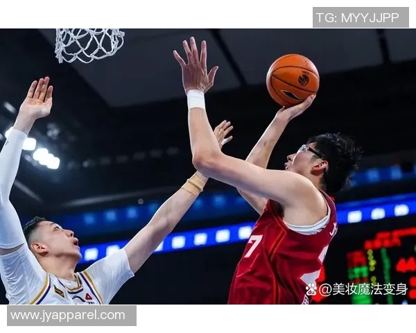 北控男篮新队长邹雨宸CBA新赛季首战血染赛场，他说当队长是责任！