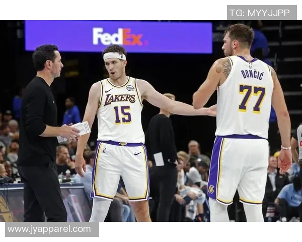 湖人伤病报告：里夫斯、蒂耶罗缺席明日比赛